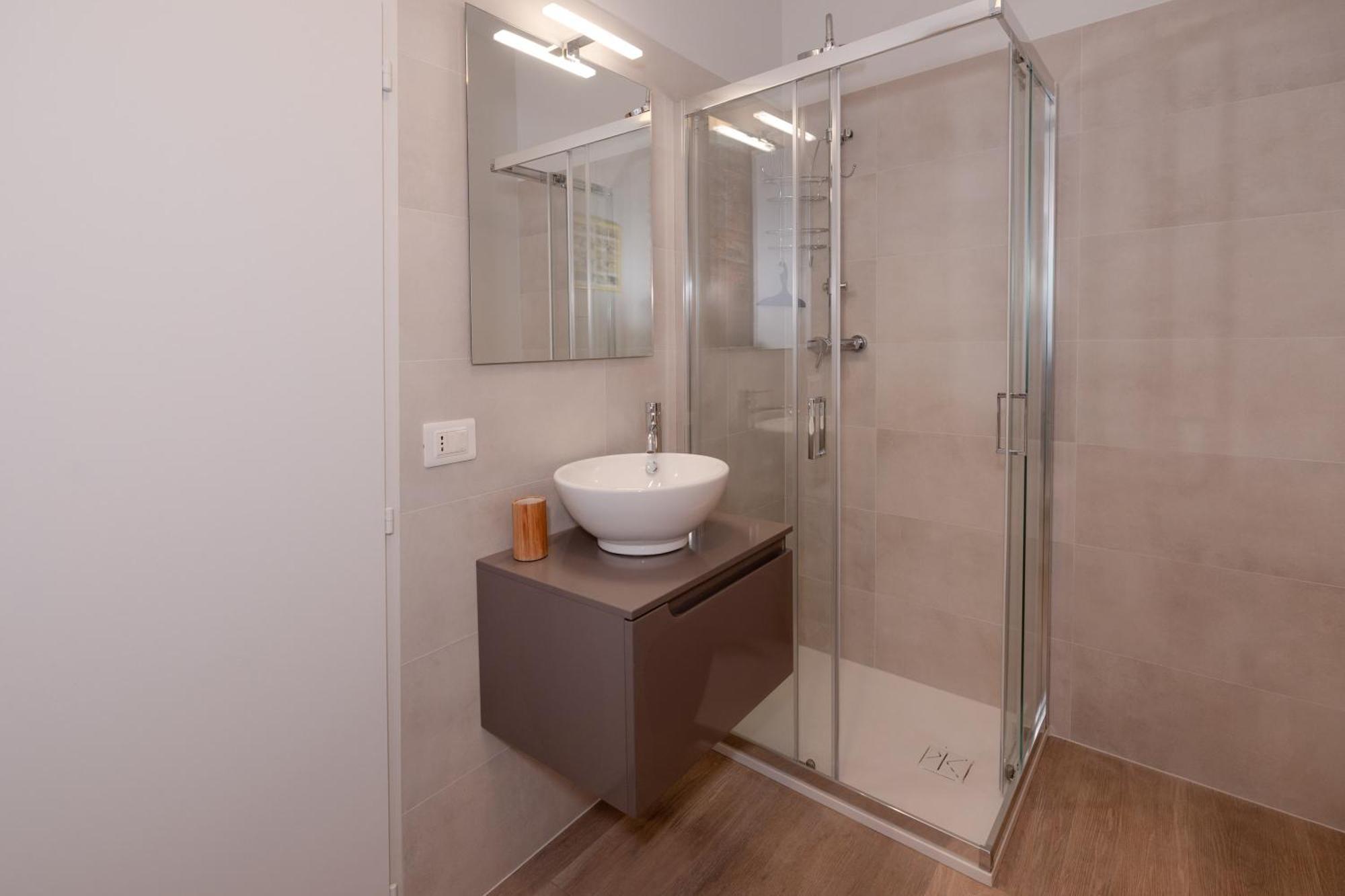 Baby Art Apartment Арона Екстер'єр фото